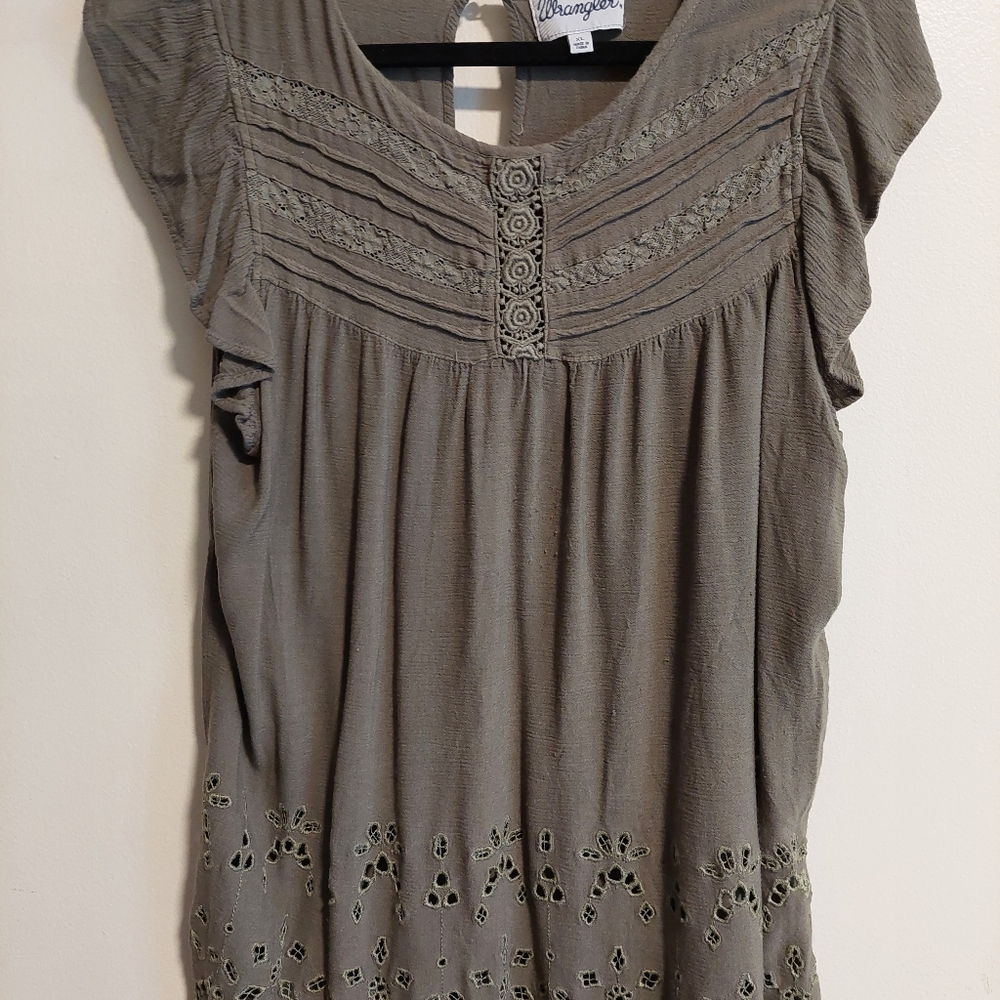 Wrangler womens sage top size large